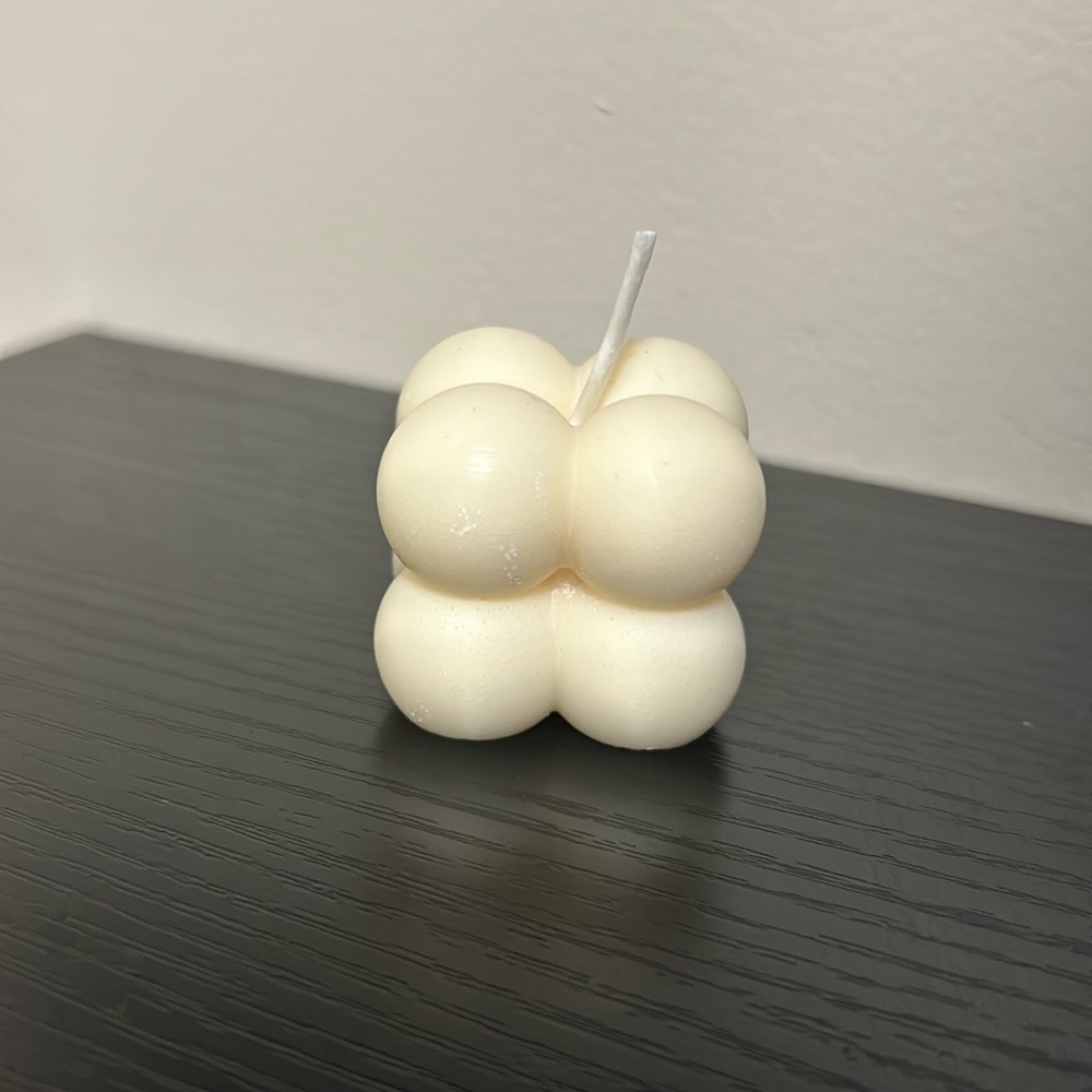 Small bubble candle